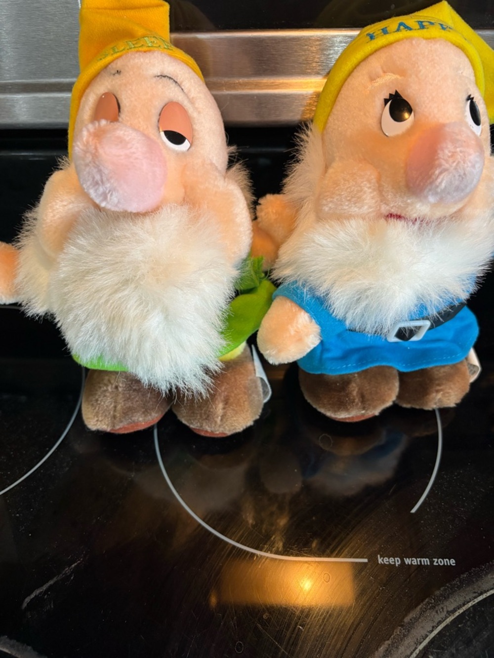 Disney Plush Snow White dwarfs Pair with Yellow Hats and Blue & Green Outfits